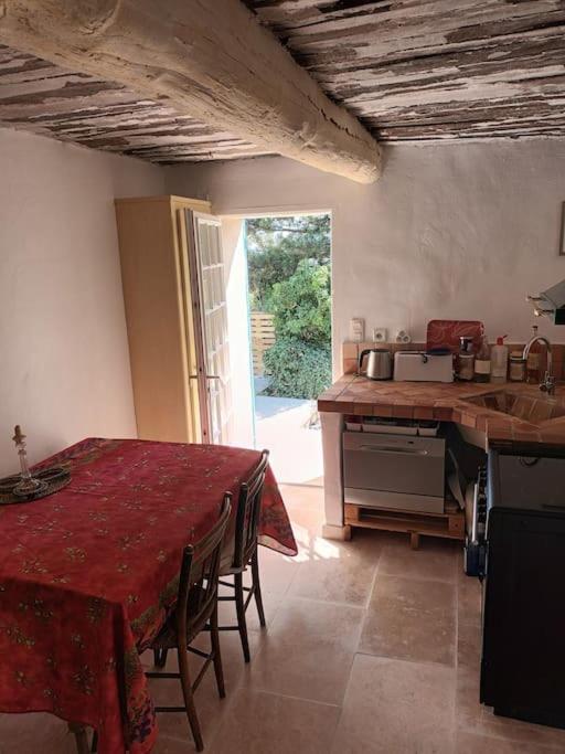 La Maison Bleue Montfort  Buitenkant foto
